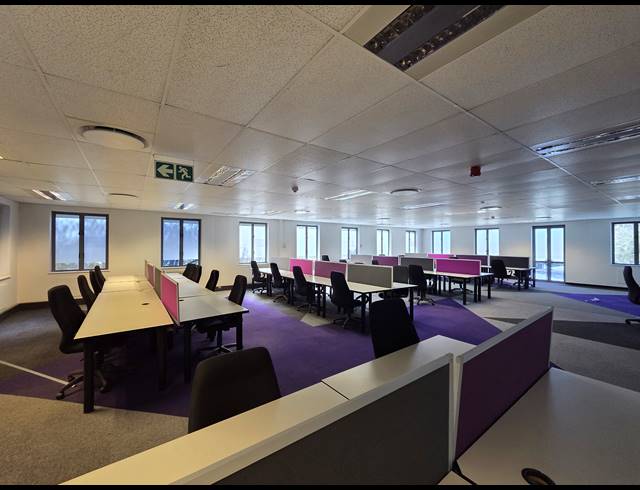 344M² OFFICE TO LET IN SANDTON CENTRAL